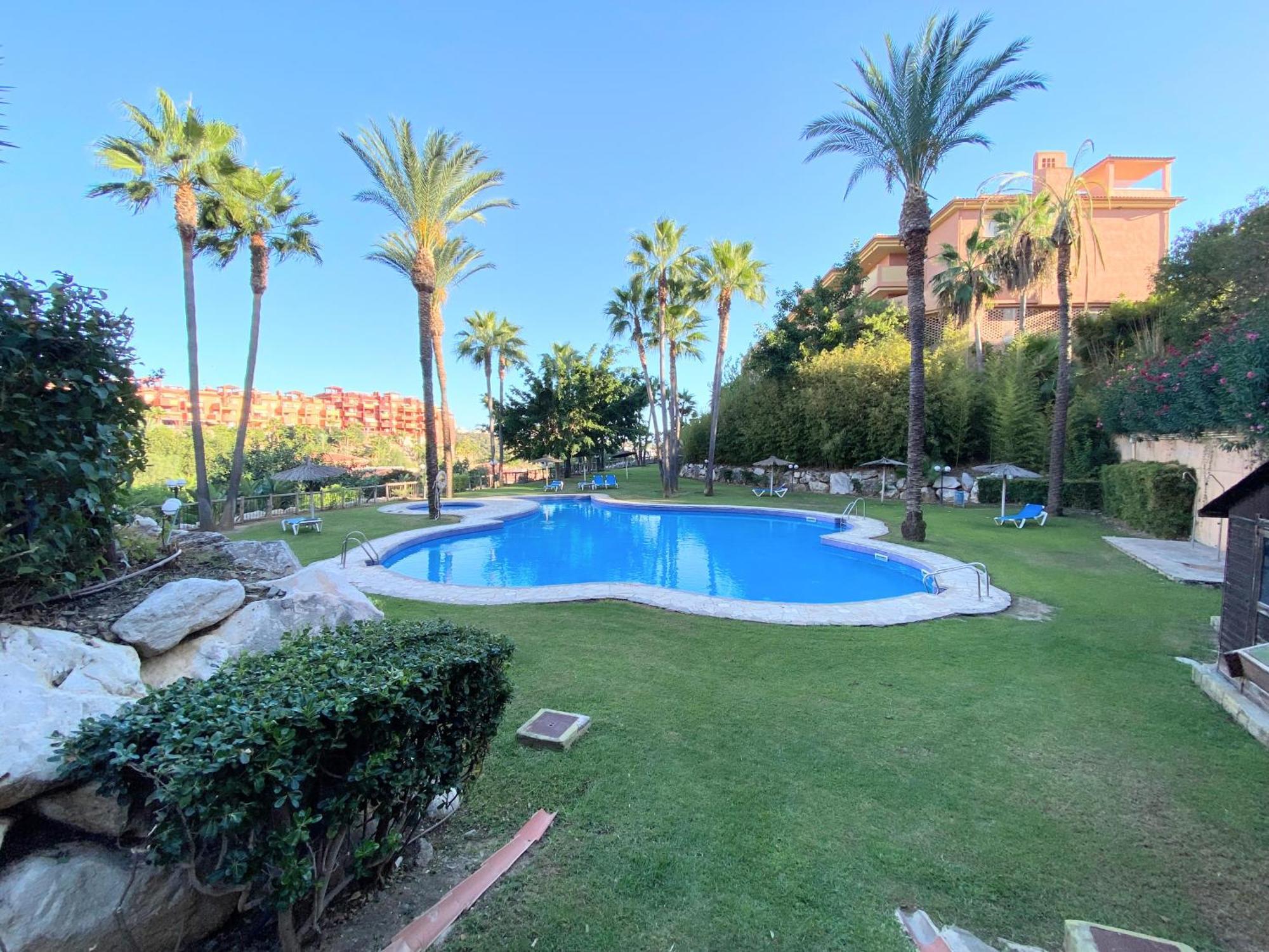 Golf & Resort Apartment In La Reserva De Marbella Exteriér fotografie